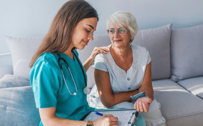 Assistenza domiciliare integrata (ADI): cos’è e come si attiva